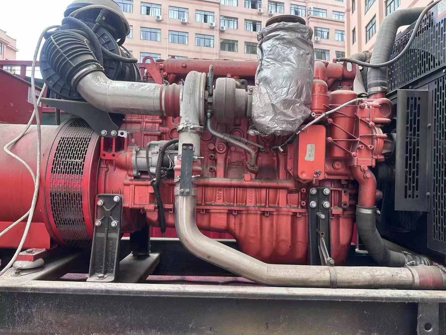 索县如何选择适合 600kW 柴油发电机组的过载保护器？