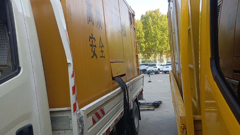 索县如何判断柴油发电机组和UPS电源的切换时间是否符合要求？